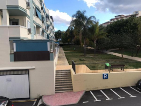 HABITACIÓN GRANDE CON BAÑO PRIVADO en Coin a 30Km de la PLAYA, Coin